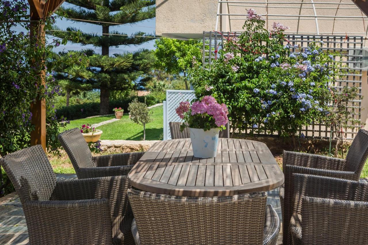 Panorama Fanari Studios And Apartments 아르고스톨리온 외부 사진