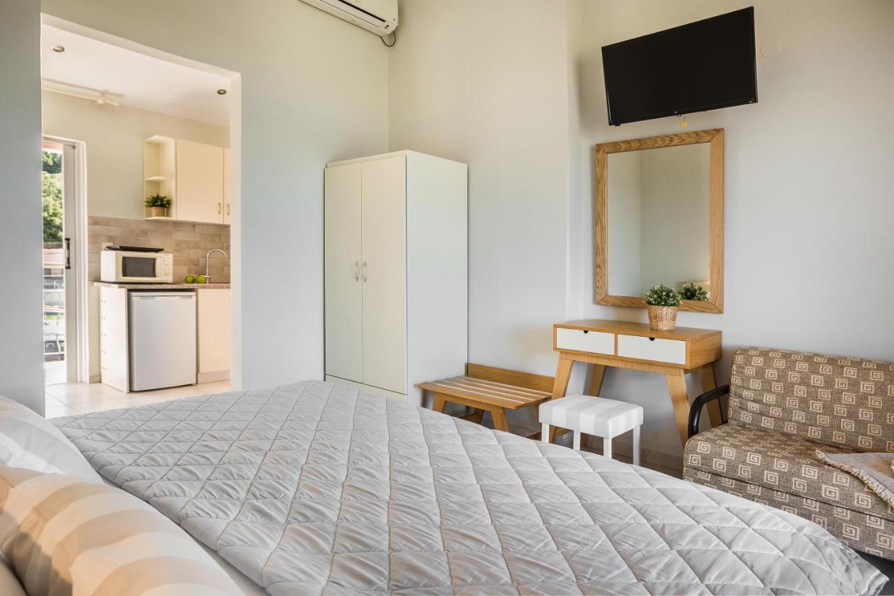 Panorama Fanari Studios And Apartments 아르고스톨리온 외부 사진